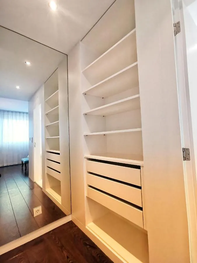 Bom Dia Parque Nacoes Lisboax Apartment 0*, Lisbon