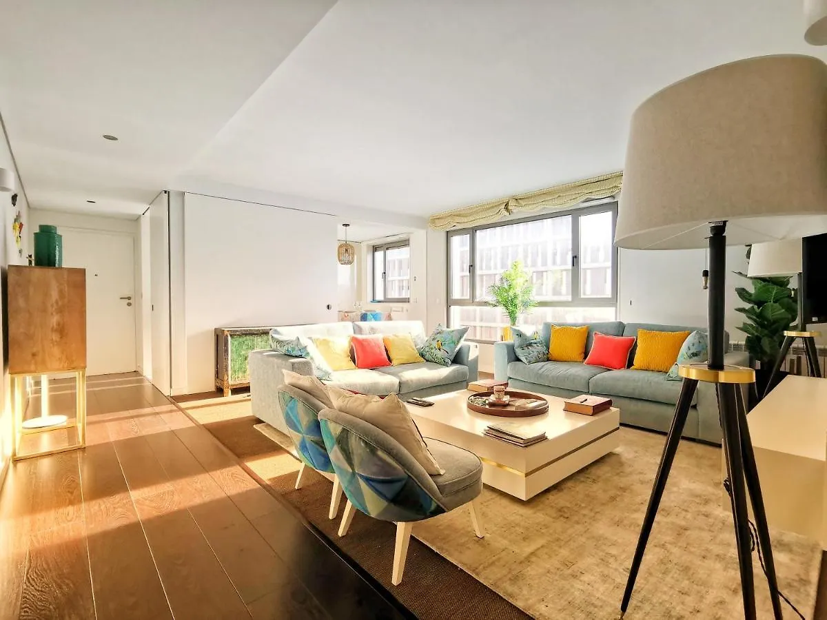 Apartamento Bom Dia Parque Nacoes Lisboax